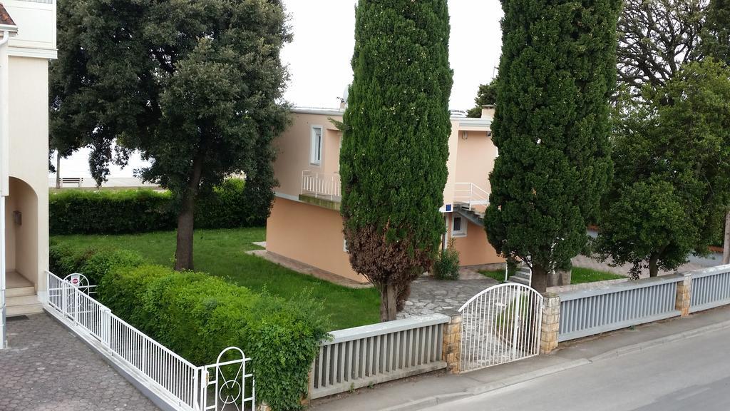 Apartments Villa Nona Umag Extérieur photo
